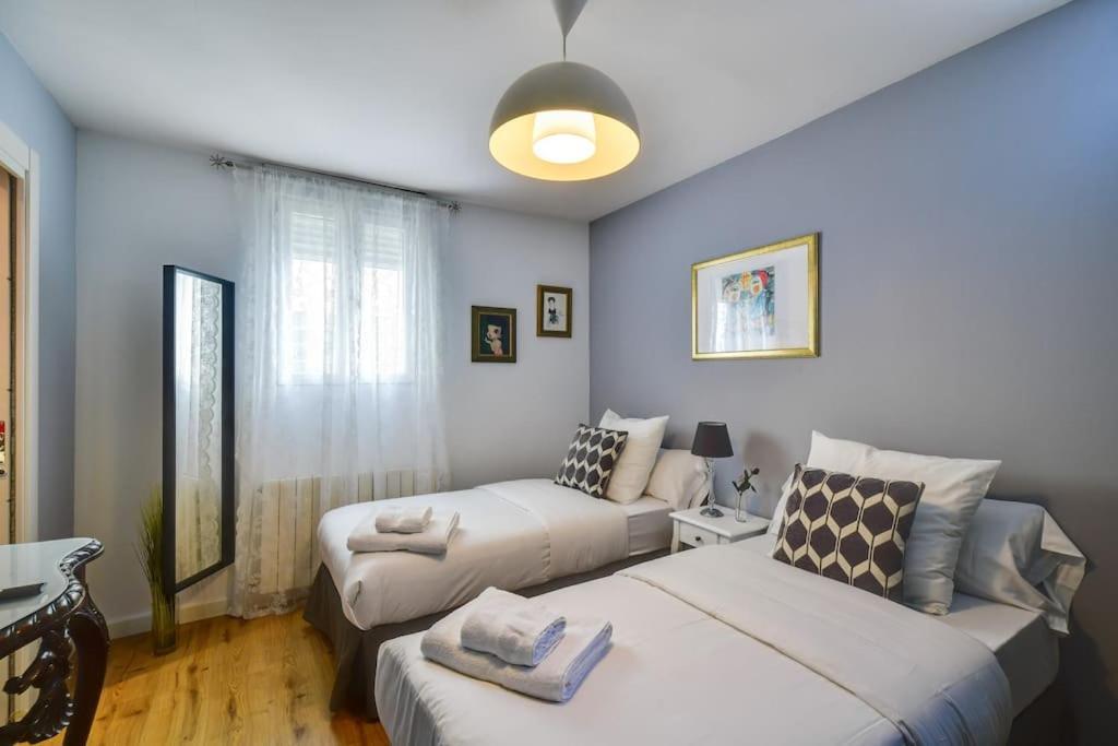 Big Stylish And Modern Apartment In Madrid Centre ภายนอก รูปภาพ